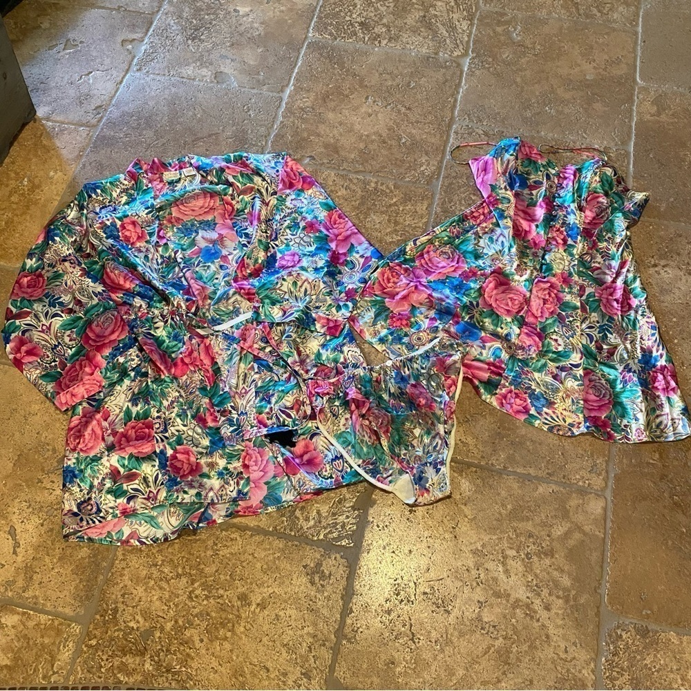 Vtg VICTORIA’S SECRET Multicolor 3-Piece Floral Slip Robe Set Size M/L